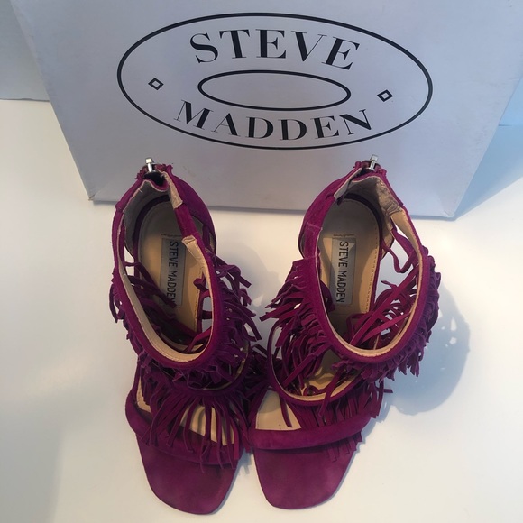 Steve Madden Fringly Sandals - Picture 6 of 8